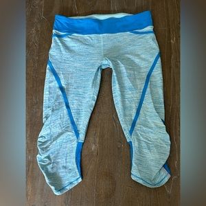 Lululemon crop tights / pants - Size 8